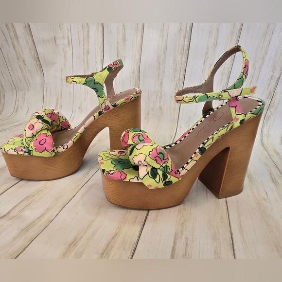 BETSY JOHNSON Floral Green and Pink Platform Heels - Picture 13 of 14
